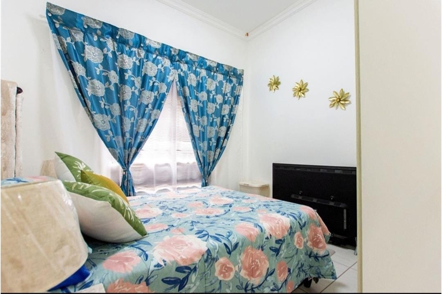 2 Bedroom Property for Sale in Vredenburg Western Cape